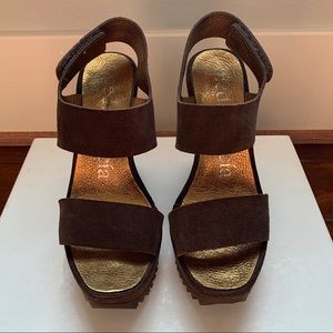Pedro Garcia Brown Wedges